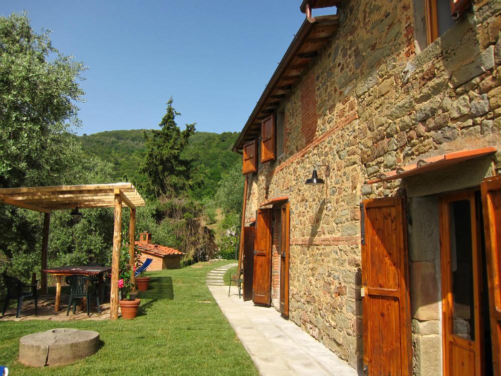 Апартаменты Fattoria Di Pietrabuona Пеша Экстерьер фото