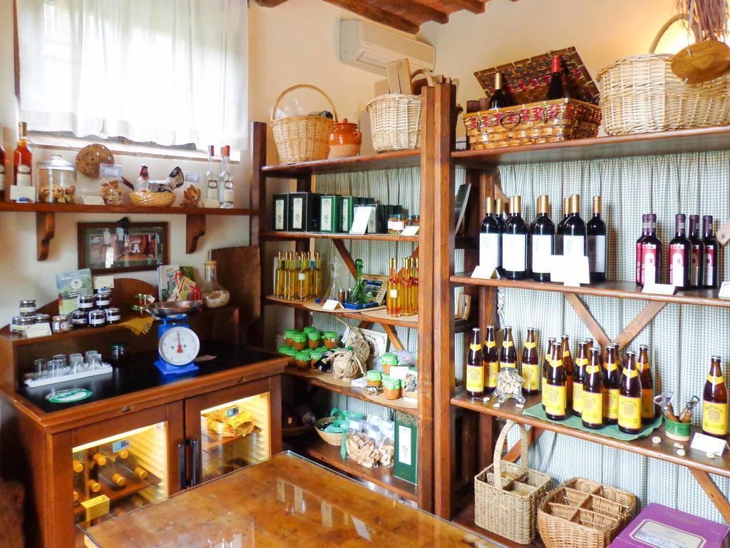 Апартаменты Fattoria Di Pietrabuona Пеша Экстерьер фото